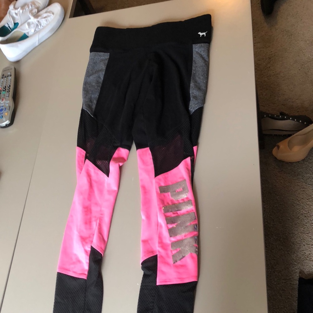 Victoria secret knockout gym leggings